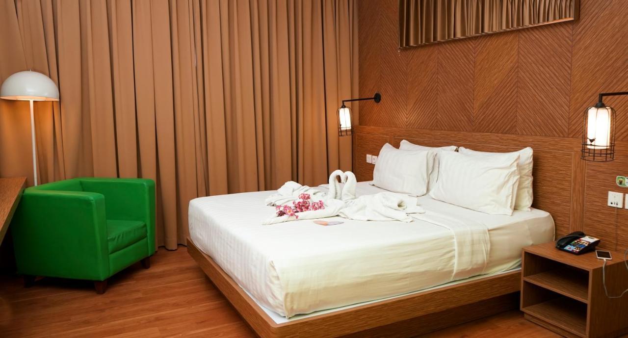 Maxonehotels.Com At Vivo Palembang Dış mekan fotoğraf